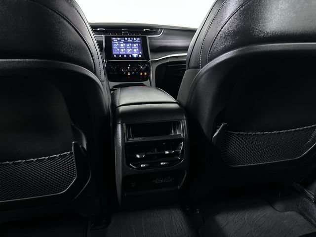 Used 2024 Jeep Grand Cherokee Altitude AWD/4WD image 22