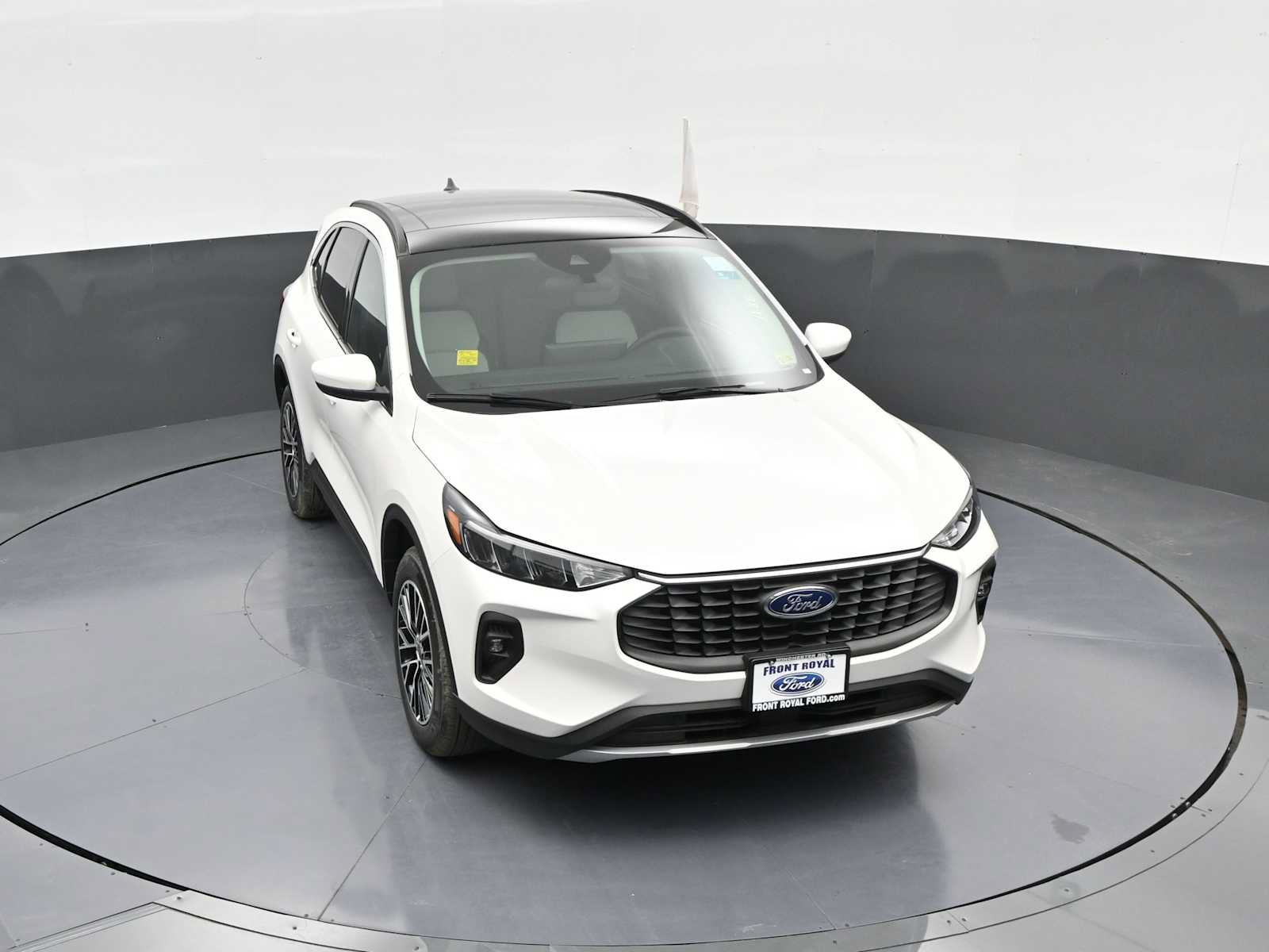 New 2025 Ford Escape SE FWD image 28
