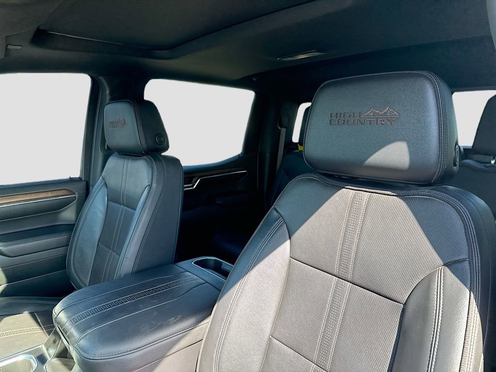 Used 2023 Chevrolet Silverado 1500 High Country w/ Technology Package image 13