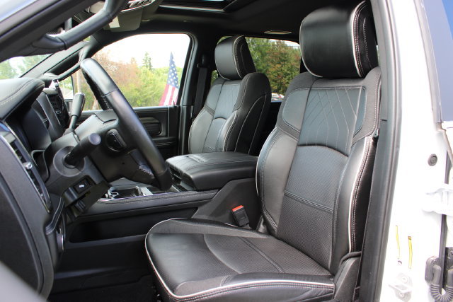 Used 2025 RAM 2500 Limited AWD/4WD image 19