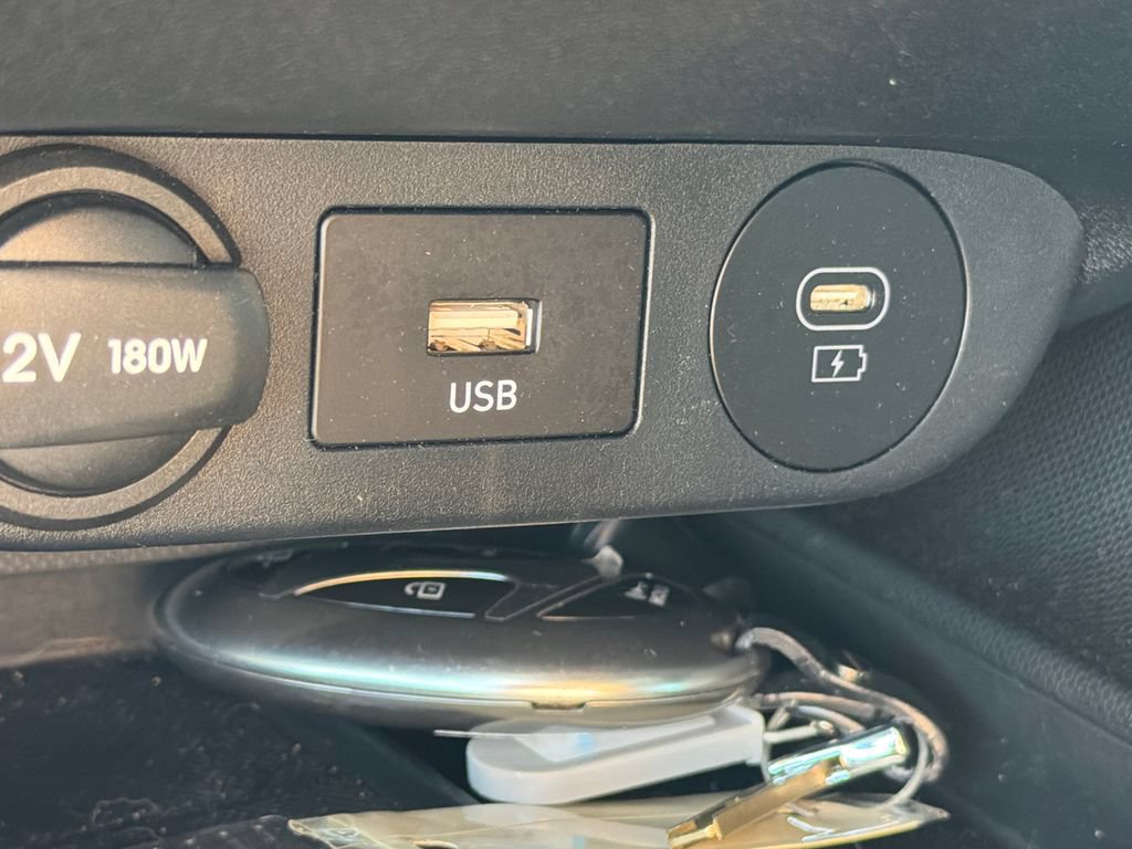 Certified 2025 Hyundai Elantra Sport FWD image 30
