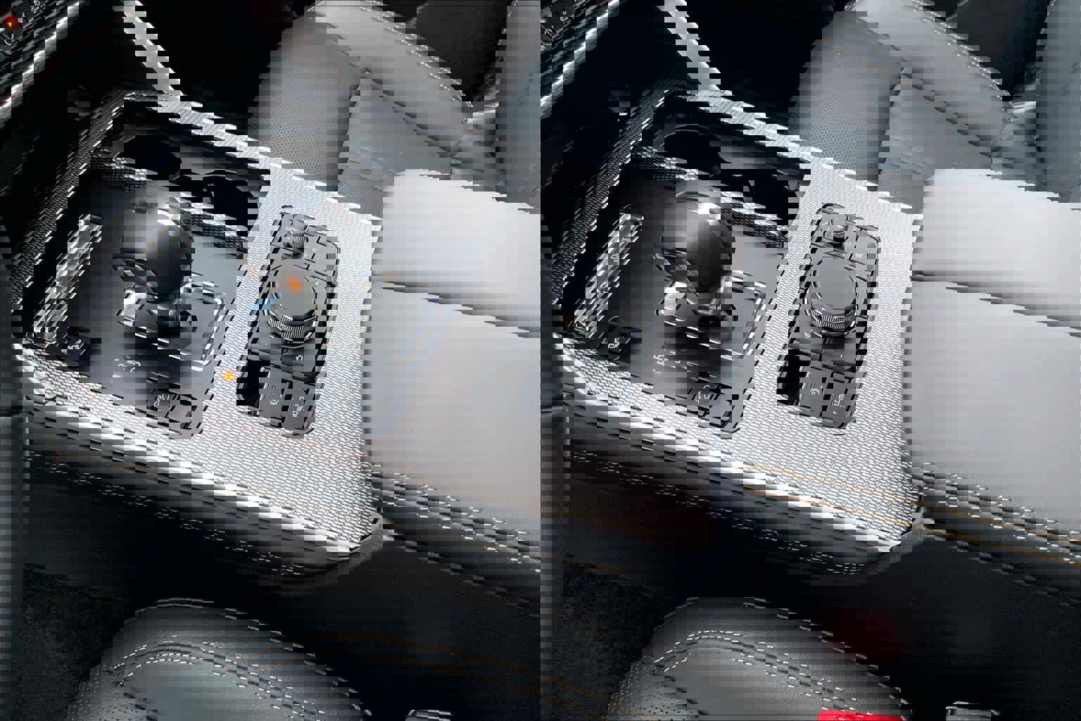 Used 2024 MAZDA CX-90 Plug-In Hybrid w/ Premium Pkg image 16