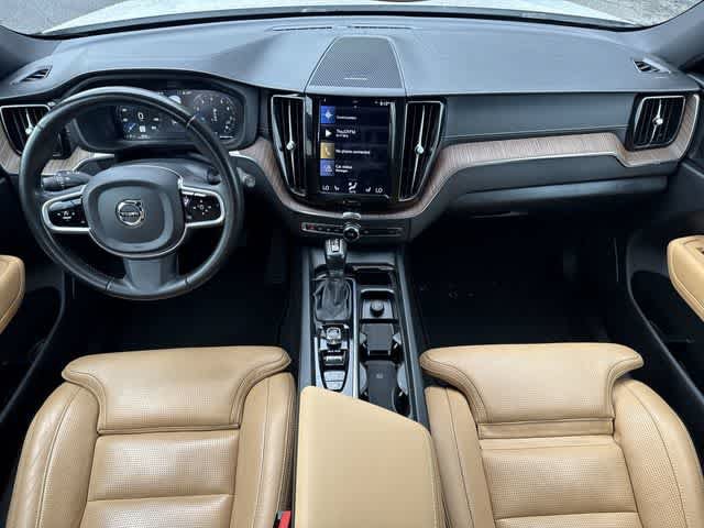 Used 2021 Volvo XC60 T5 Inscription FWD image 13
