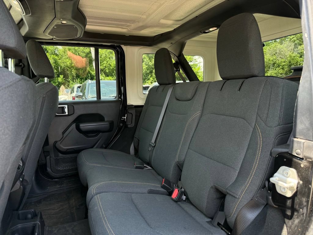 Used 2024 Jeep Wrangler Unlimited Sport AWD/4WD image 12