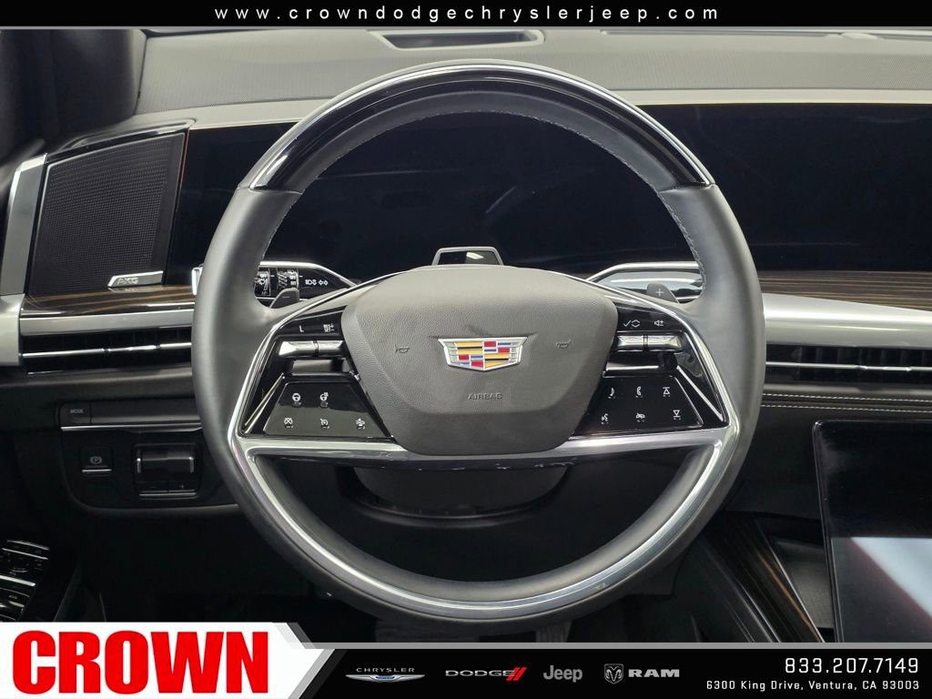 Used 2025 Cadillac Escalade ESV Premium Luxury image 21