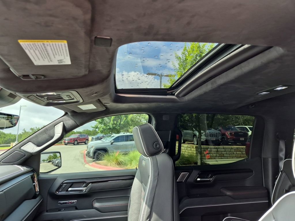 Used 2025 GMC Sierra 1500 AT4X AWD/4WD image 33