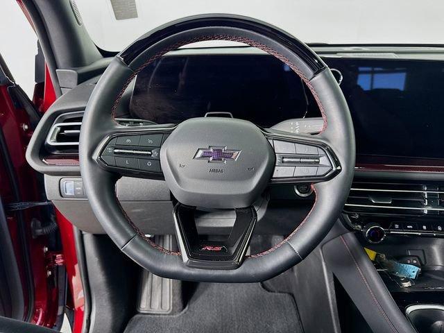 Used 2024 Chevrolet Traverse RS FWD image 12