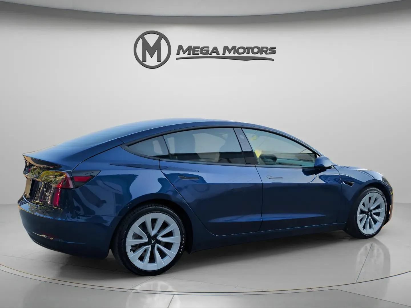 Used 2021 Tesla Model 3 Long Range AWD/4WD image 8