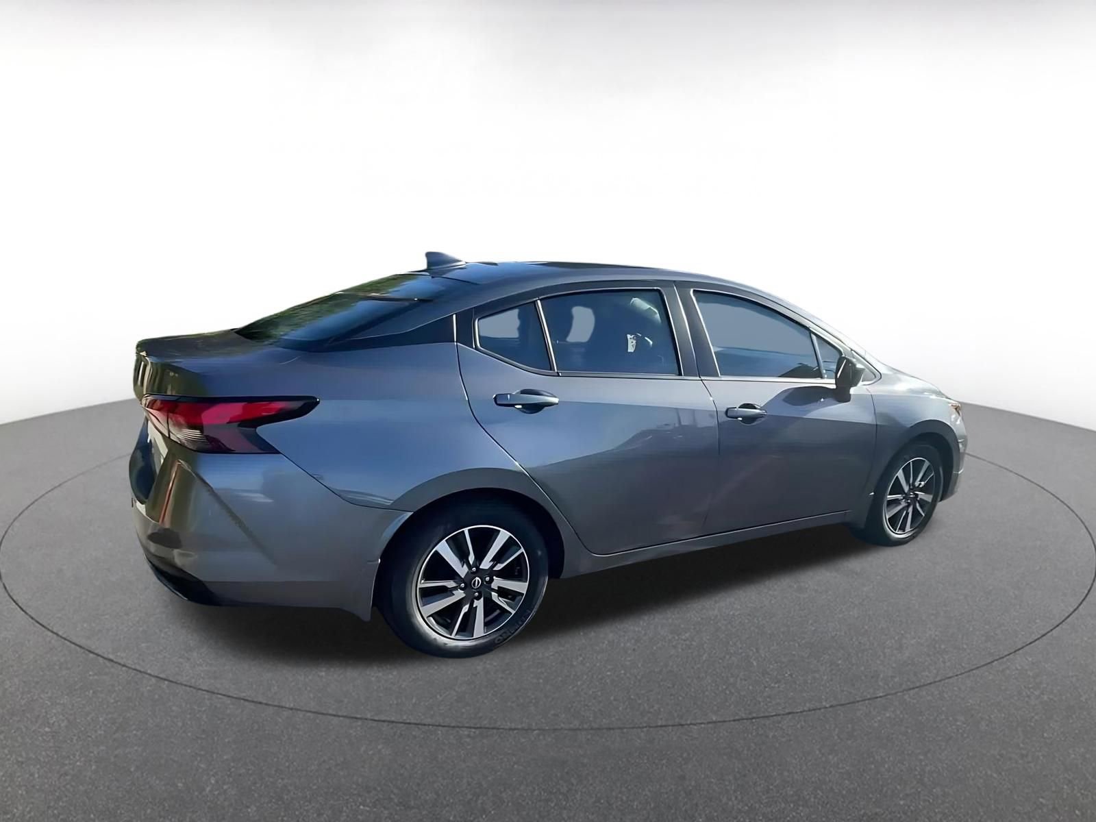 Used 2025 Nissan Versa SV w/ Trunk Package image 15