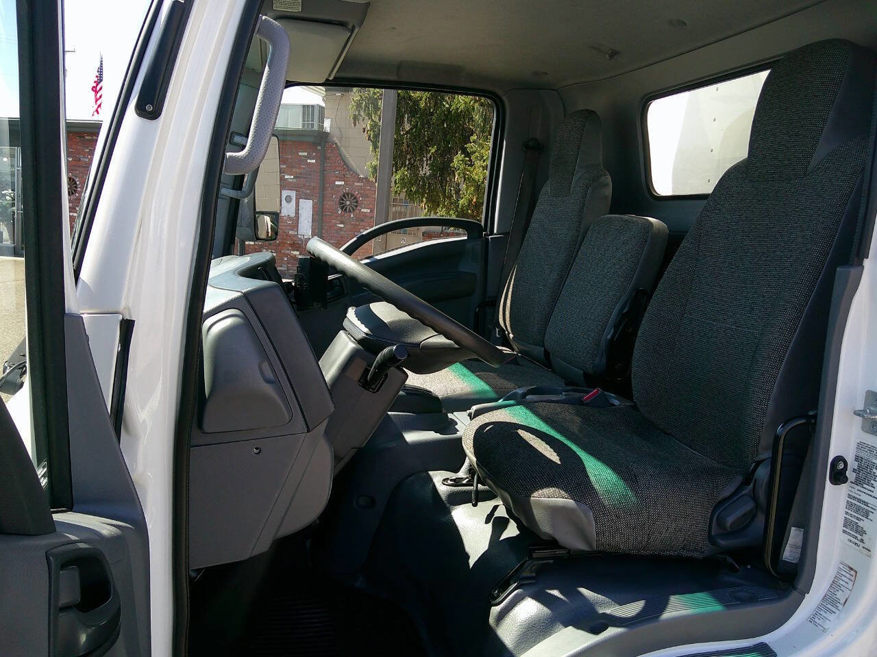 Used 2021 Isuzu NPR image 13