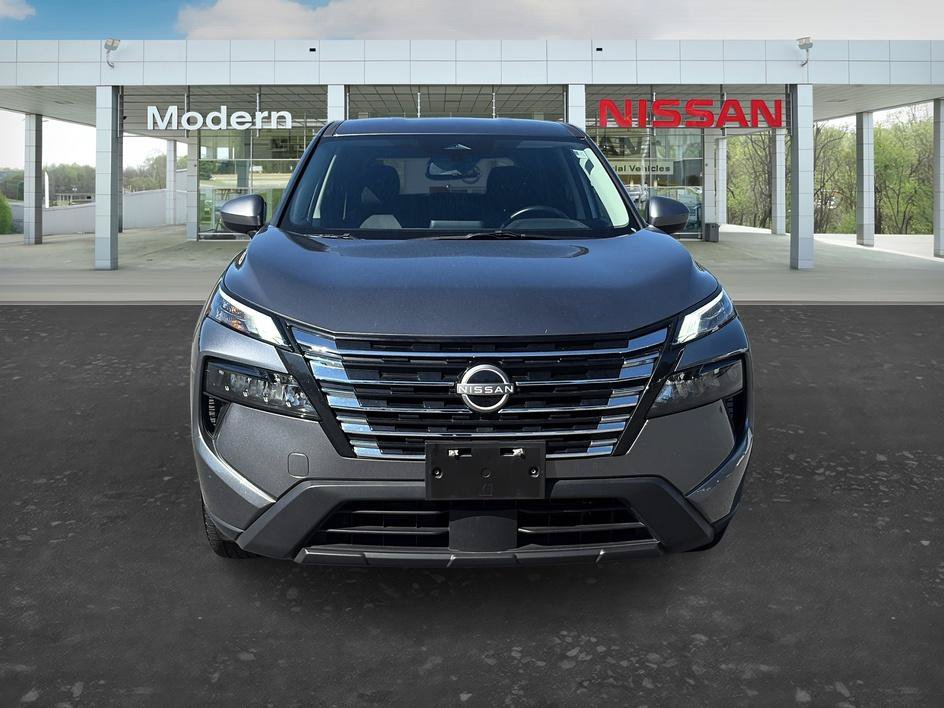 Certified 2025 Nissan Rogue SV AWD/4WD image 8
