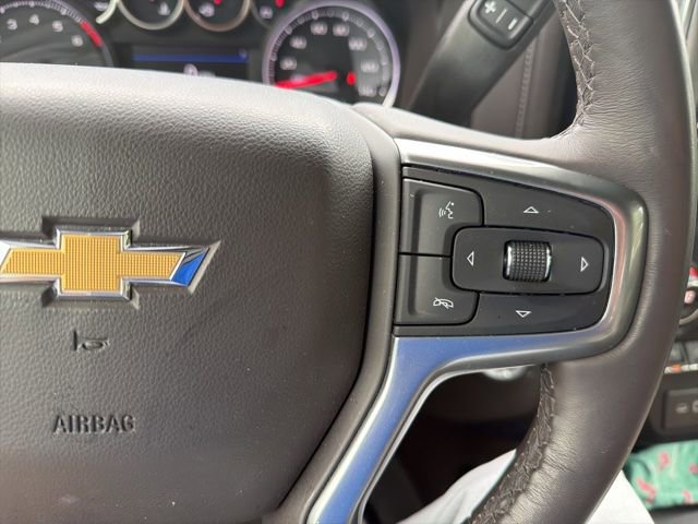 Used 2022 Chevrolet Silverado 2500 LTZ w/ LTZ Convenience Package AWD/4WD image 19