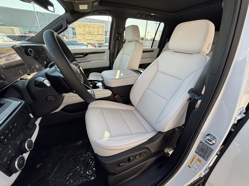 New 2026 Chevrolet Suburban Premier w/ Sun And Tow Package image 7