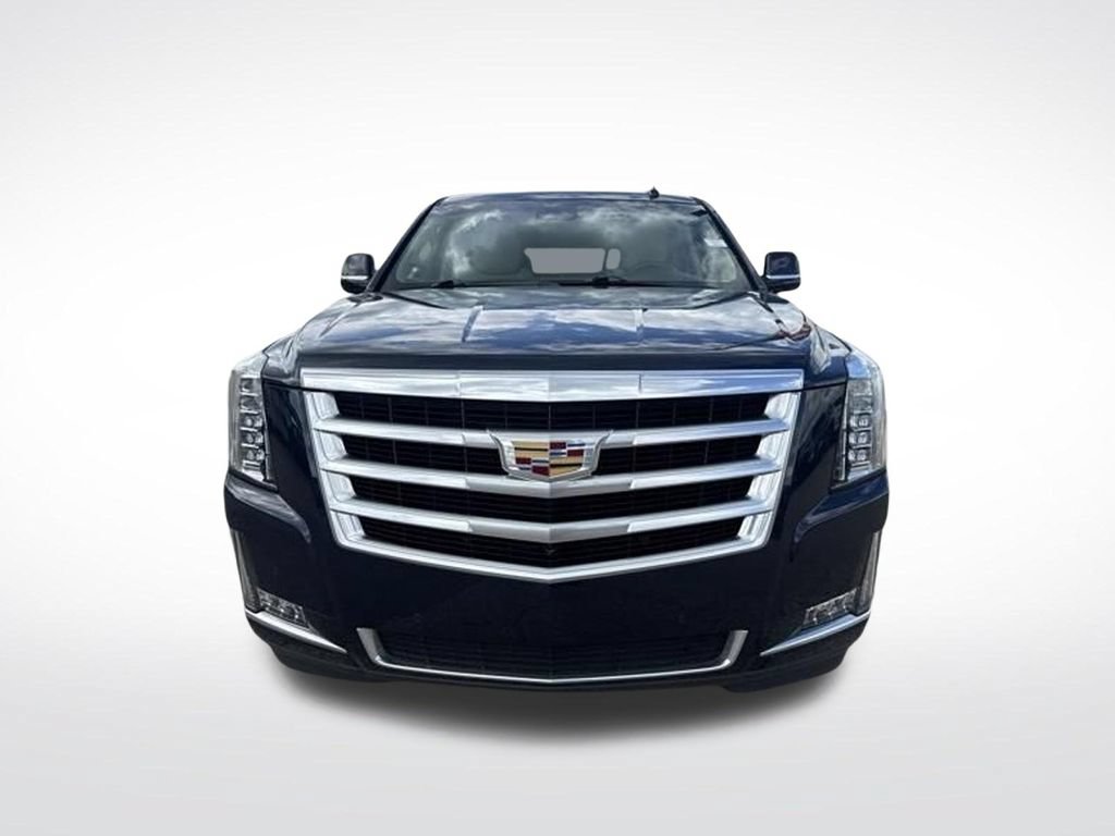 Used 2020 Cadillac Escalade Luxury w/ LPO, Radiant Package AWD/4WD image 8