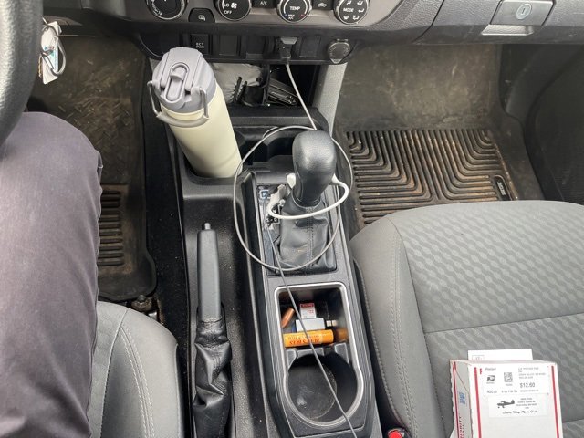 Used 2022 Toyota Tacoma SR image 8