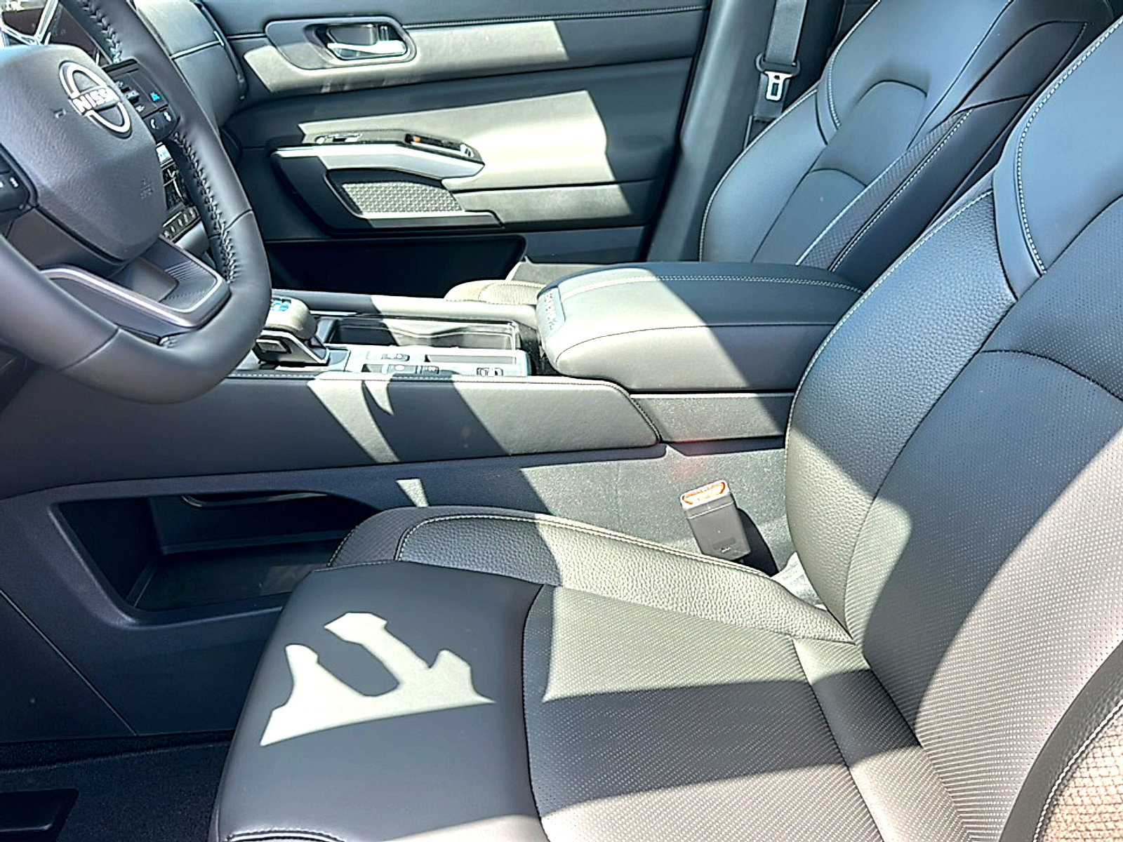 New 2026 Nissan Pathfinder SL image 10