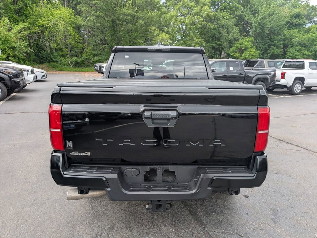 Certified 2024 Toyota Tacoma SR5 AWD/4WD image 6
