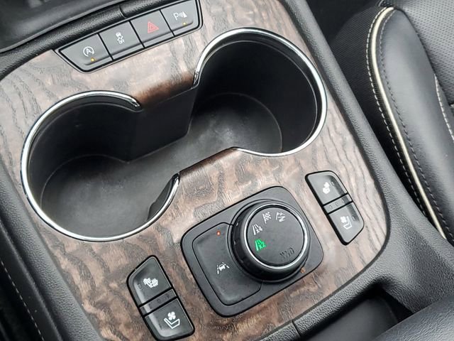 Certified 2020 GMC Acadia Denali AWD/4WD image 30