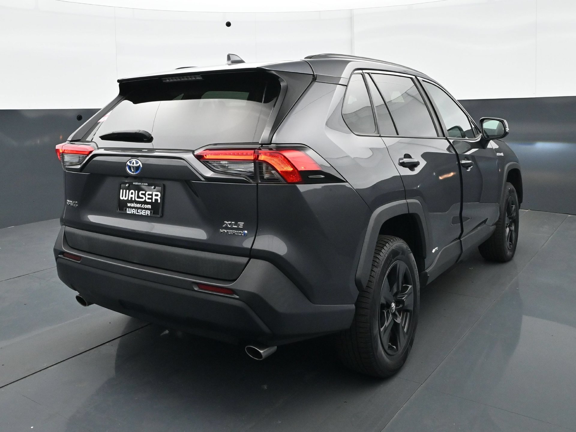 Used 2020 Toyota RAV4 XLE w/ Convenience Package AWD/4WD image 6