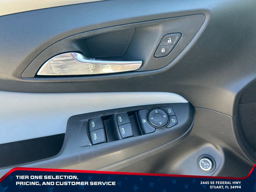 Used 2025 Buick Envista Sport Touring w/ Convenience II Package FWD image 23