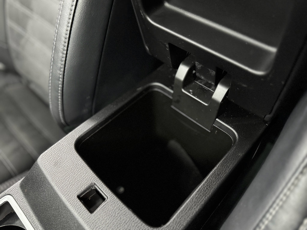 Used 2023 Mitsubishi Outlander SE image 27