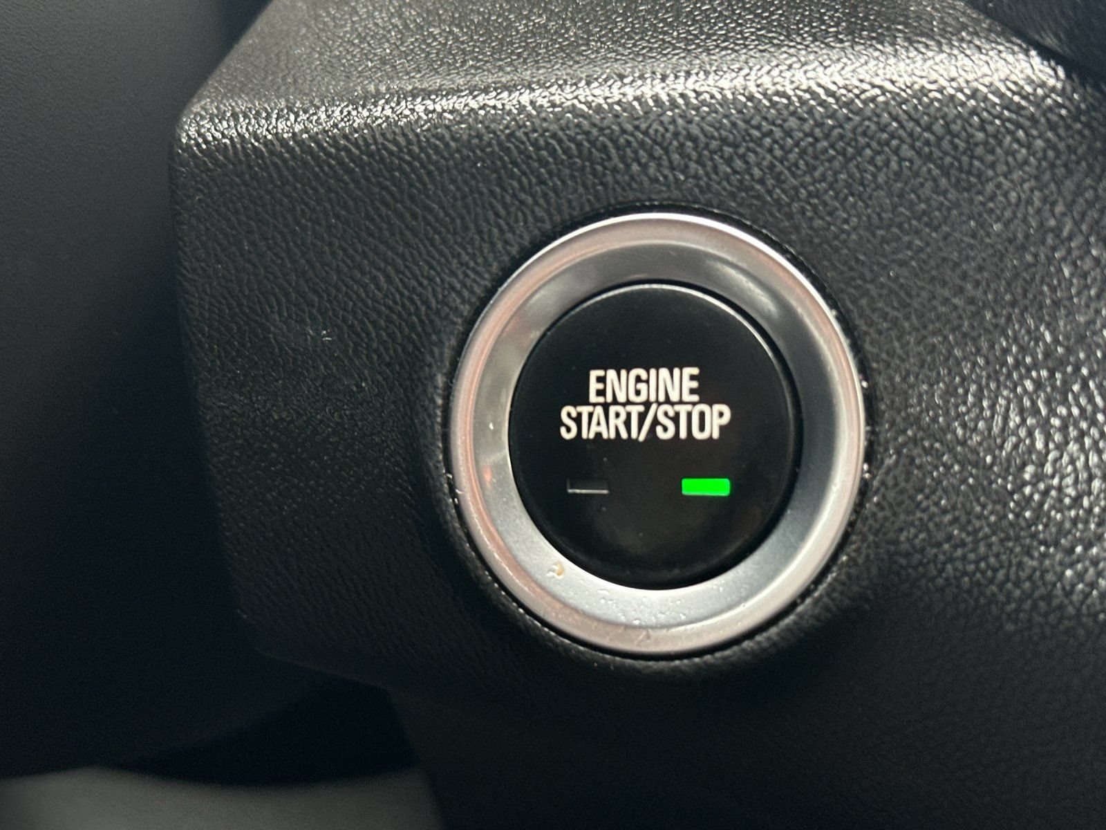 Used 2023 GMC Terrain SLE w/ Driver Convenience Package FWD image 21