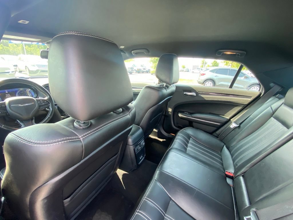 Used 2020 Chrysler 300 S RWD image 22