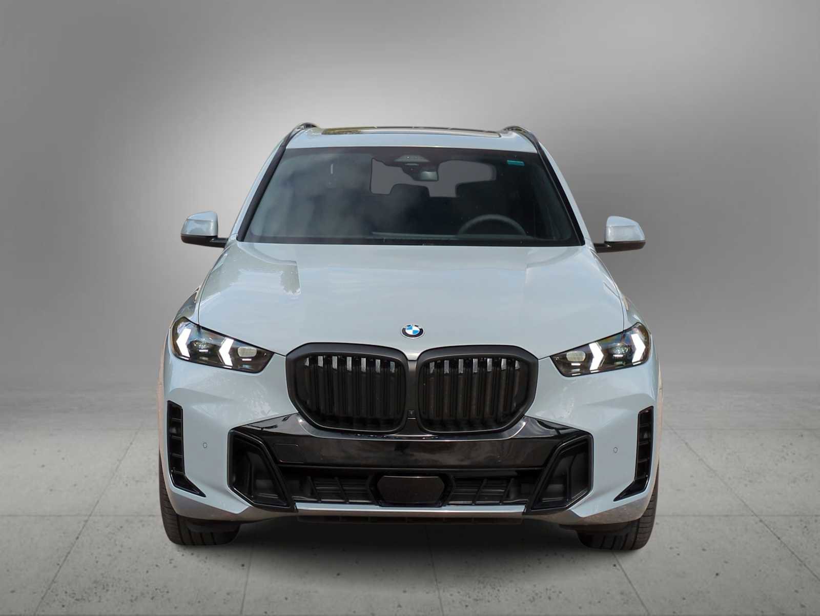 New 2026 BMW X5 xDrive40i w/ M Sport Package image 3