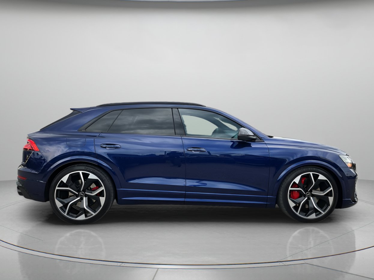 Used 2024 Audi RS Q8 AWD/4WD image 2