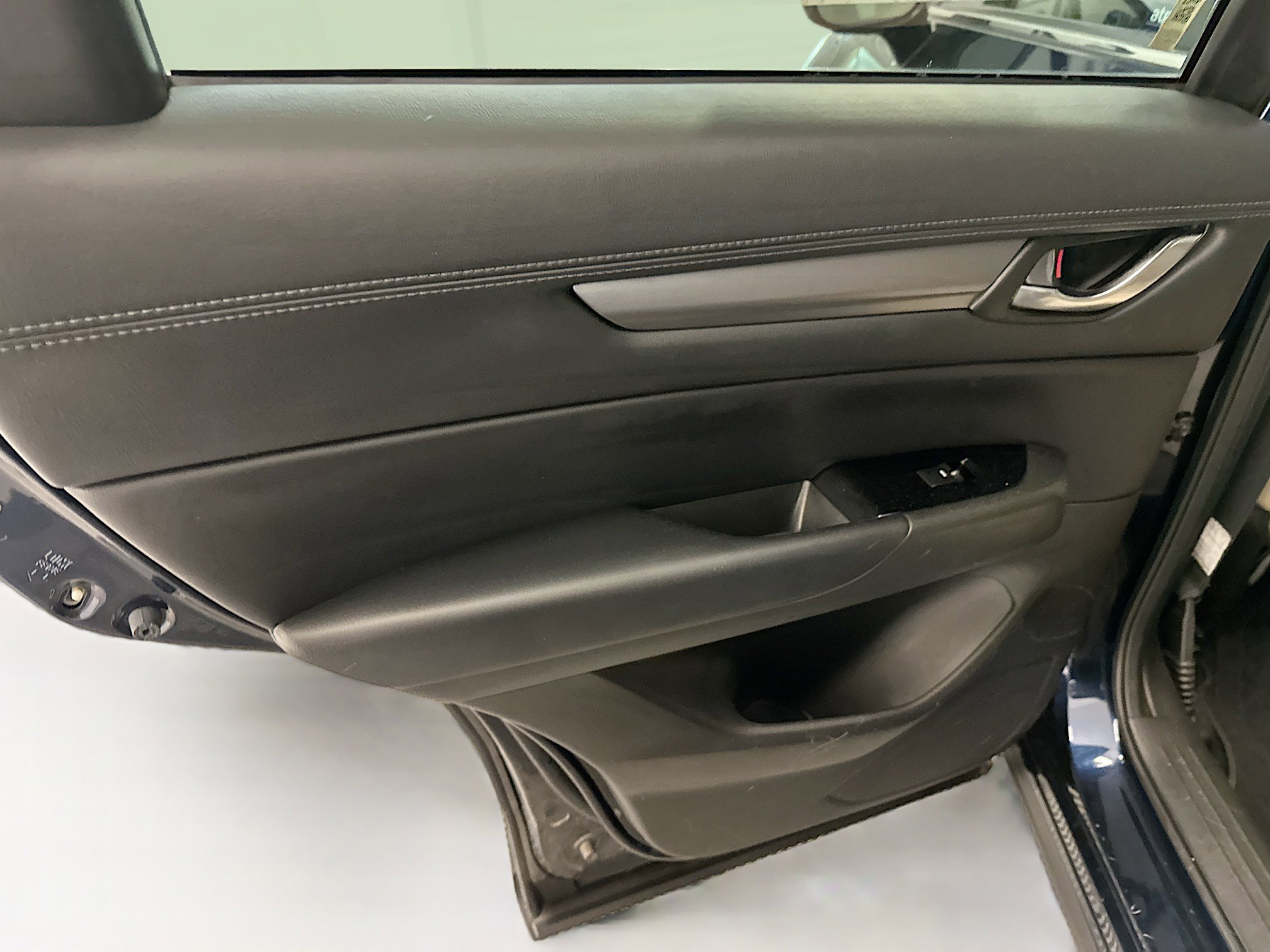 Used 2018 MAZDA CX-5 Touring image 27