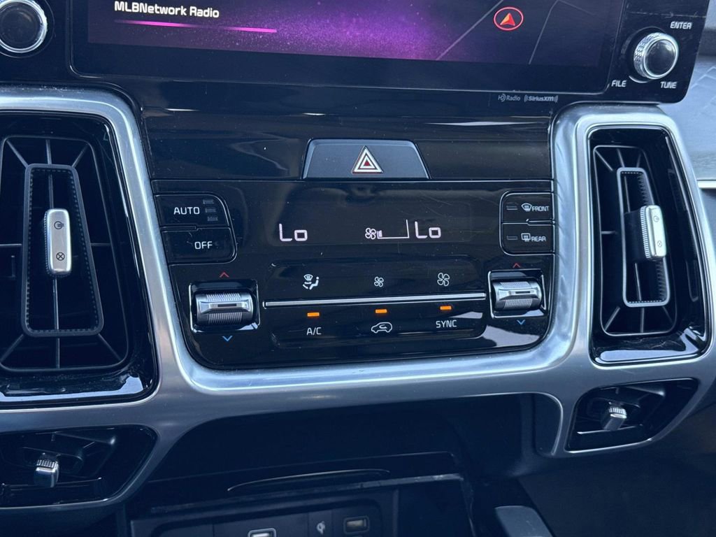 Used 2023 Kia Sorento SX image 24