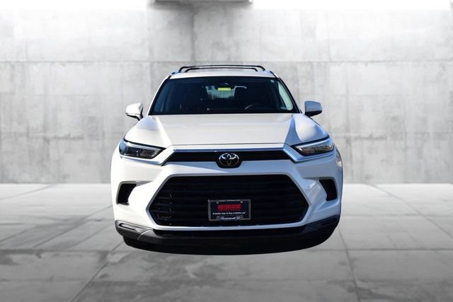 Used 2024 Toyota Grand Highlander XLE image 4