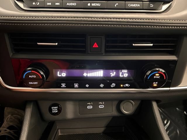 Used 2025 Nissan Rogue SV AWD/4WD image 20