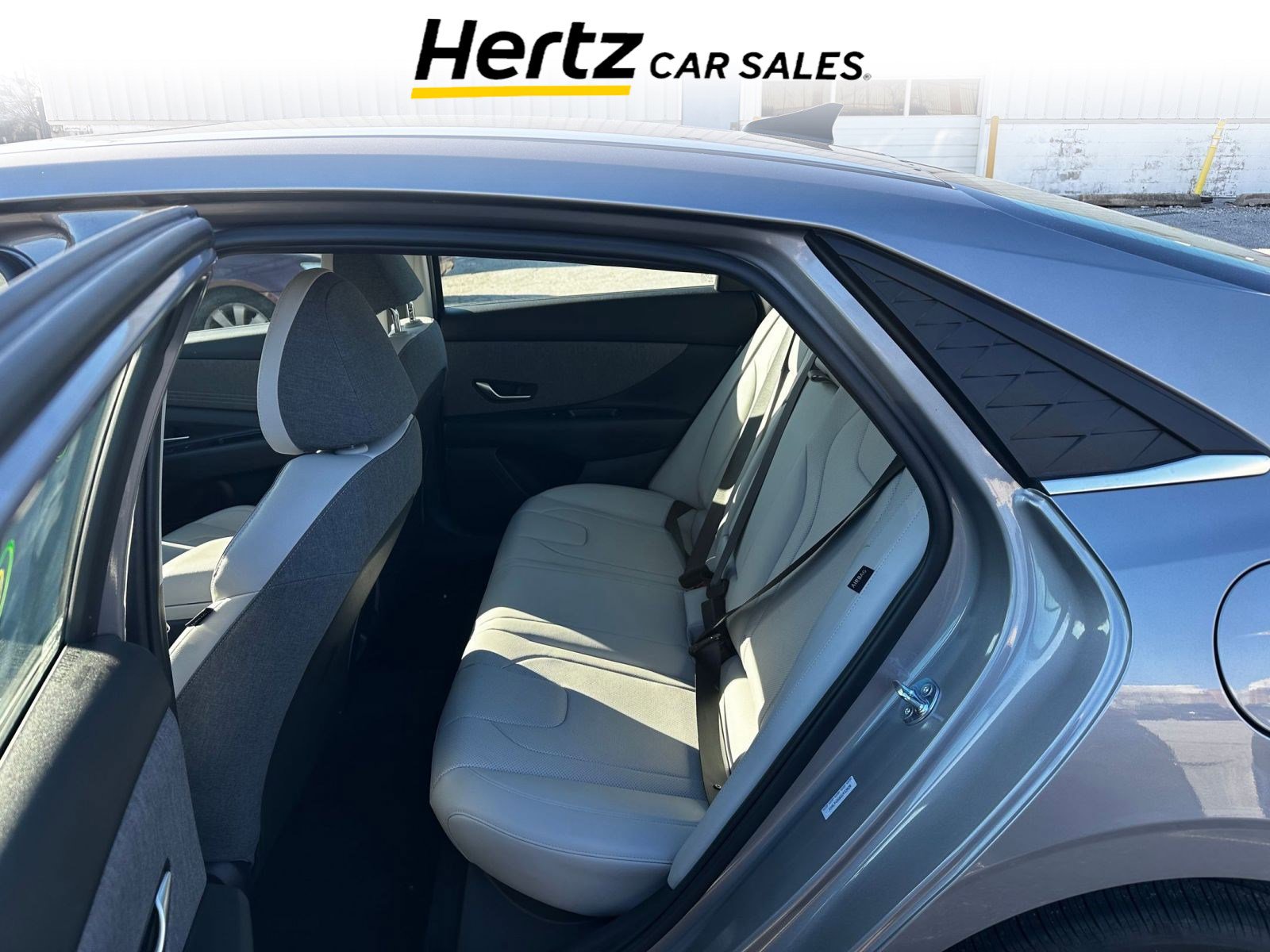 Used 2025 Hyundai Elantra Limited image 6