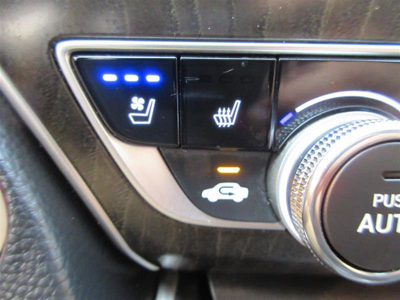 Used 2021 Honda Accord Touring image 30