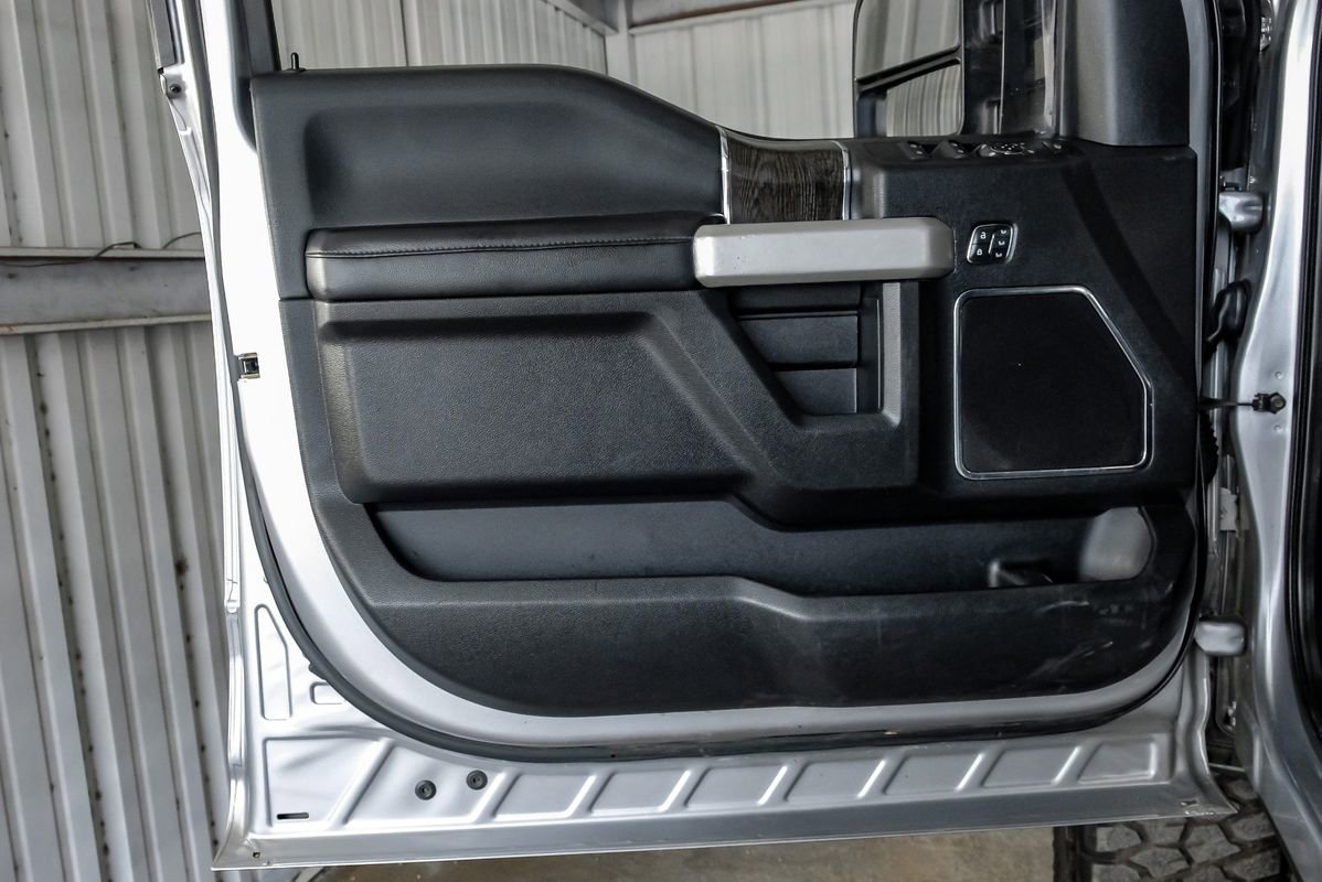 Used 2020 Ford F250 Lariat w/ Lariat Ultimate Package image 43