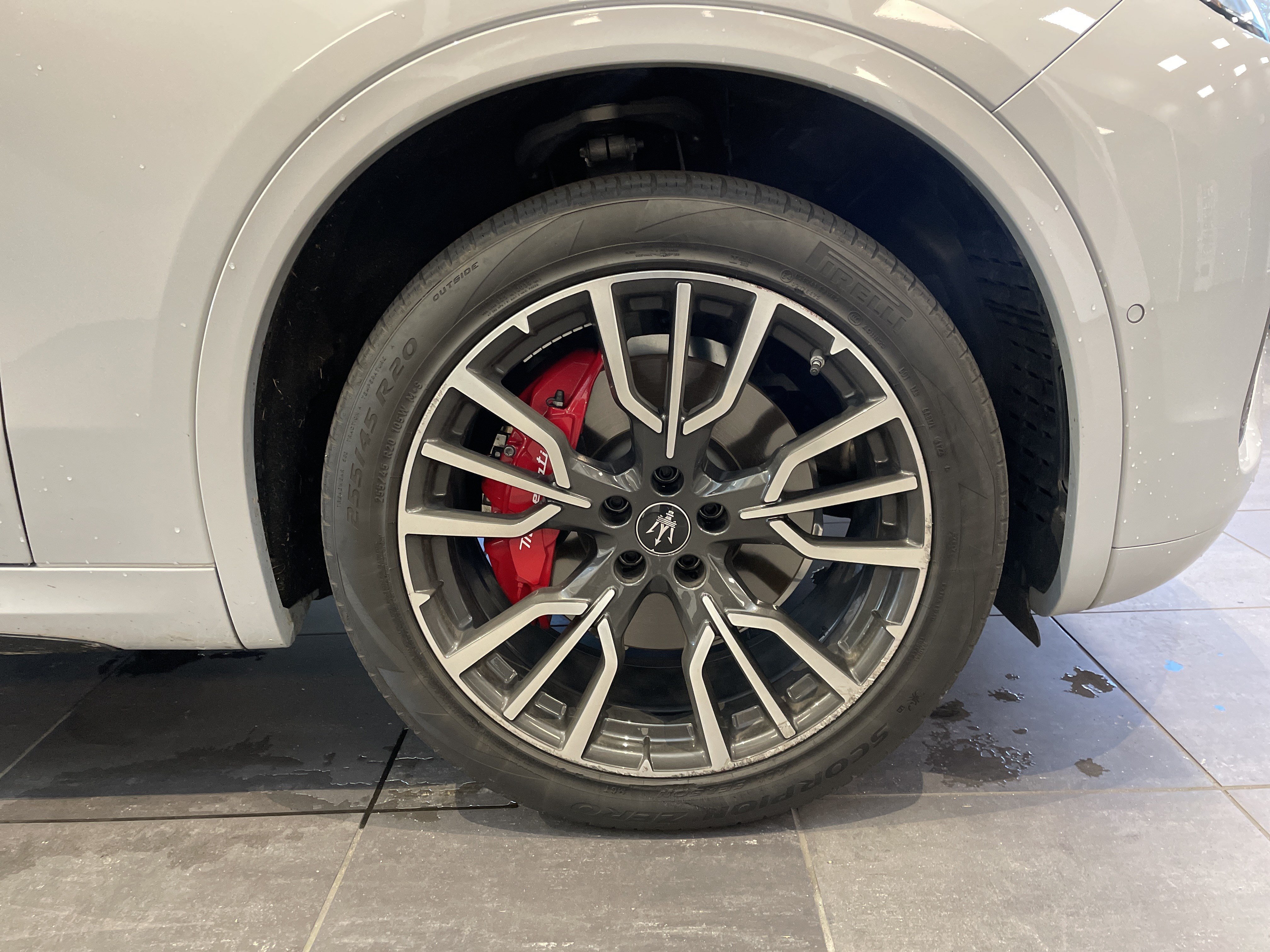 Used 2023 Maserati Grecale Modena AWD/4WD image 12