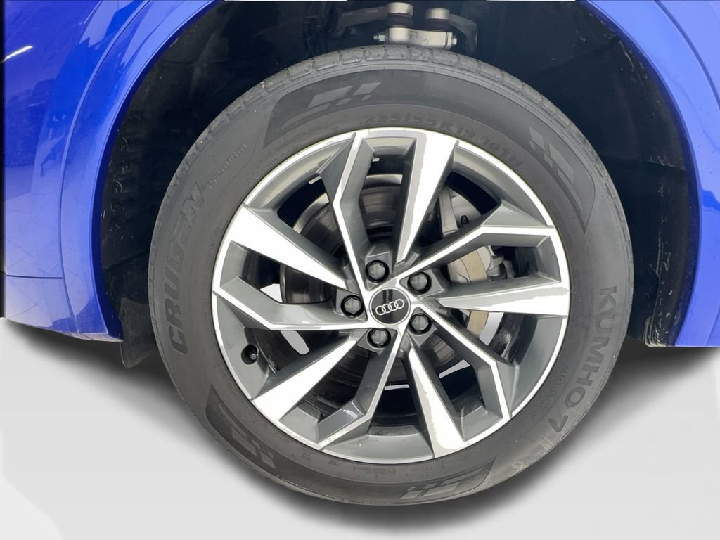 Used 2022 Audi Q5 2.0T Premium image 13