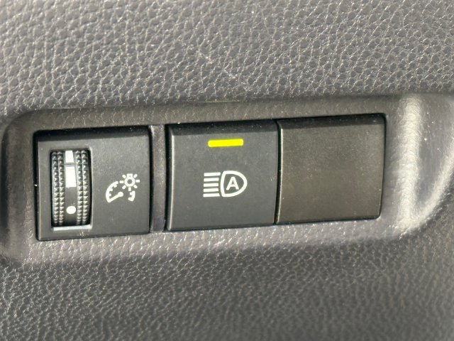 Certified 2025 Toyota RAV4 XLE AWD/4WD image 23