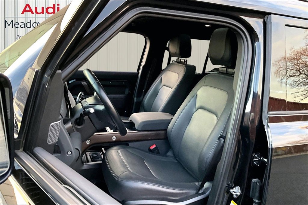 Used 2023 Land Rover Defender 110 X-Dynamic SE image 21