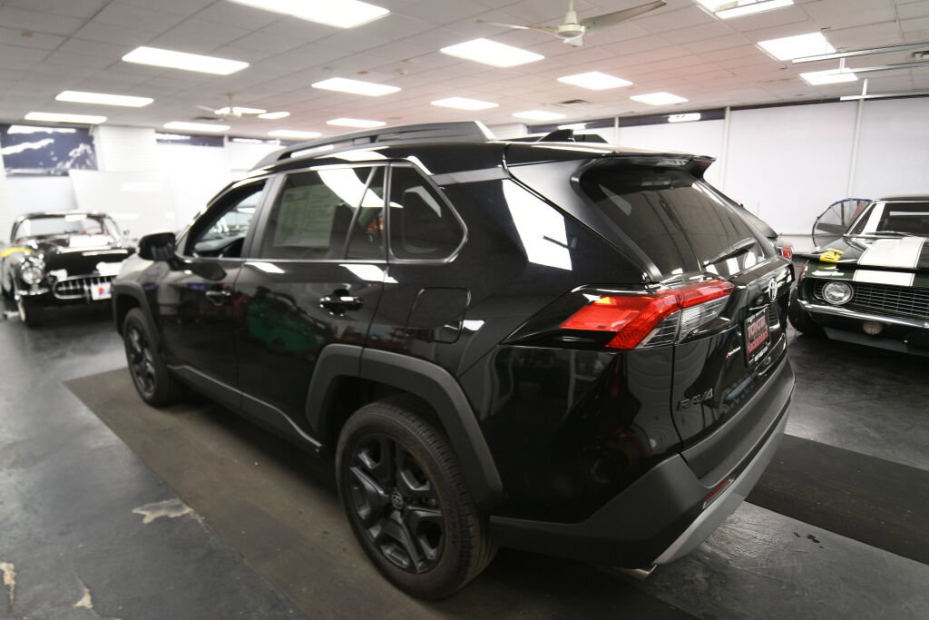 Certified 2024 Toyota RAV4 Adventure AWD/4WD image 5