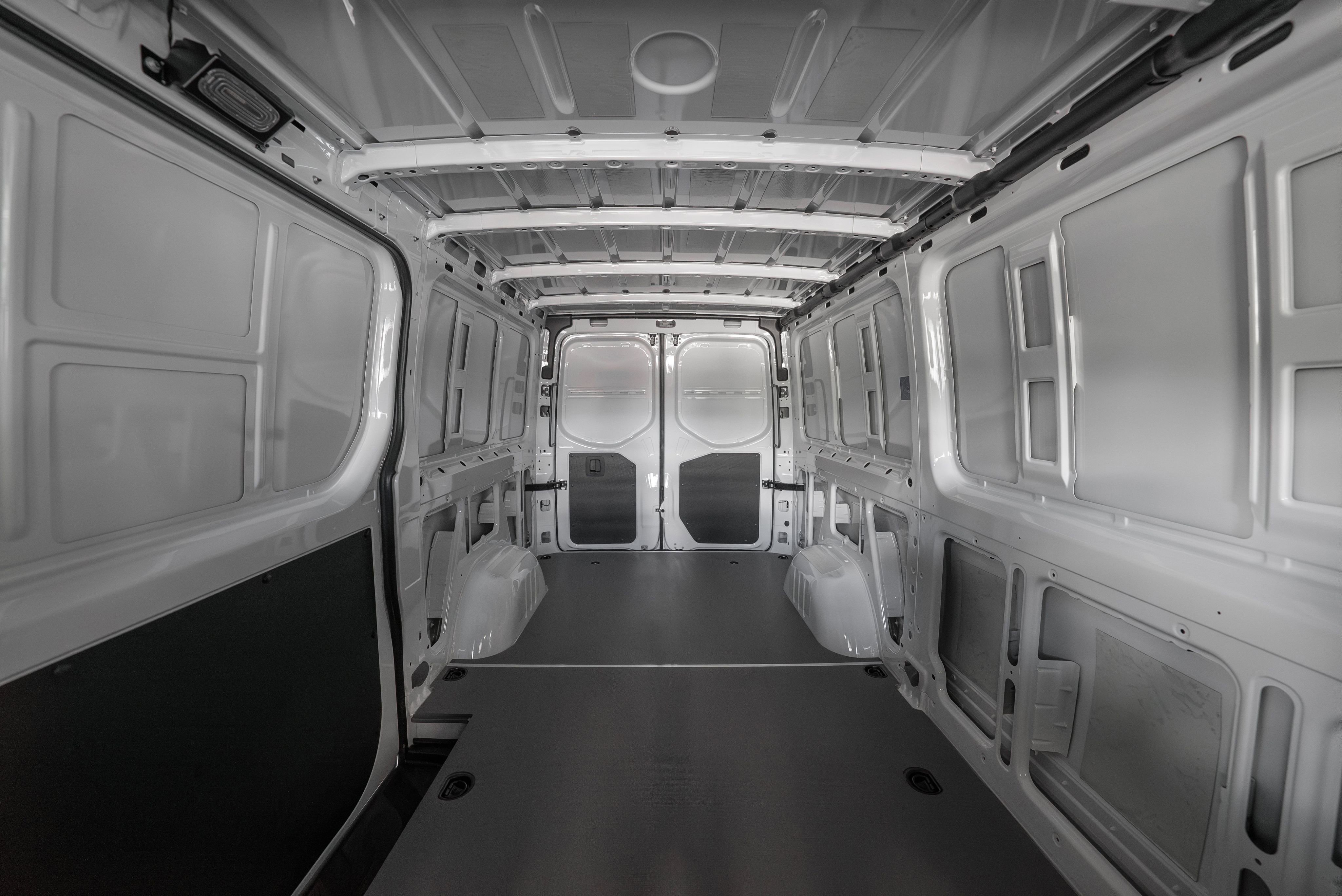 Used 2025 Mercedes-Benz Sprinter 2500 image 28