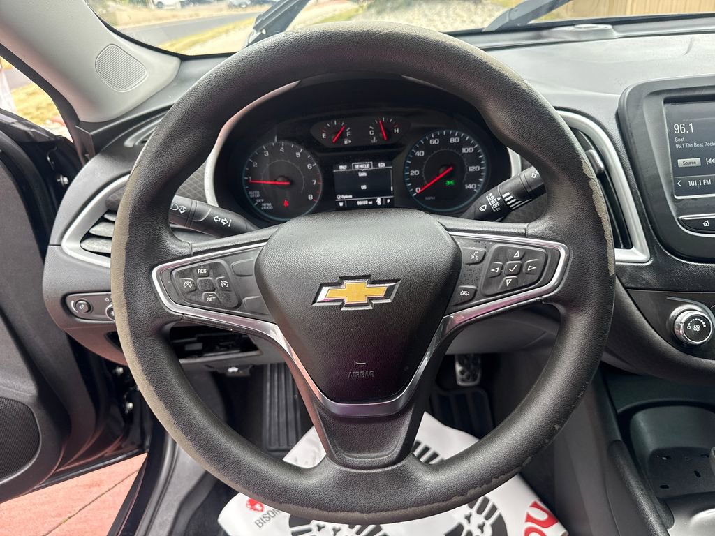 Used 2017 Chevrolet Malibu LS FWD image 17