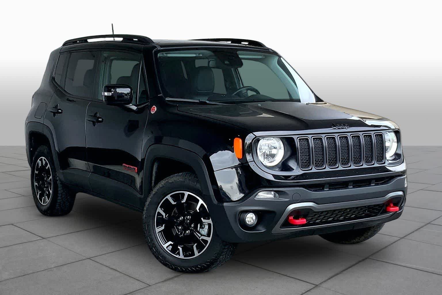 Used 2023 Jeep Renegade Trailhawk w/ Sun/Sound Group AWD/4WD image 3
