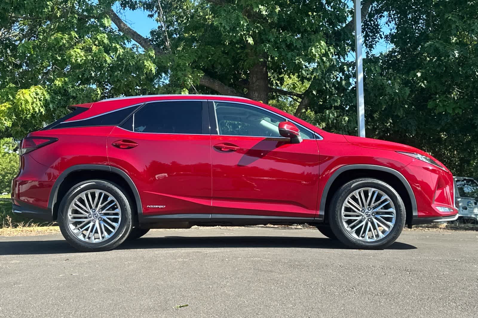 Used 2022 Lexus RX 450h AWD w/ Luxury Package image 8