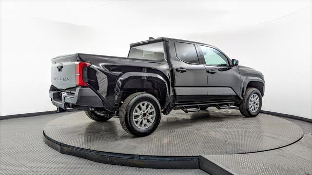 Used 2025 Toyota Tacoma SR image 8