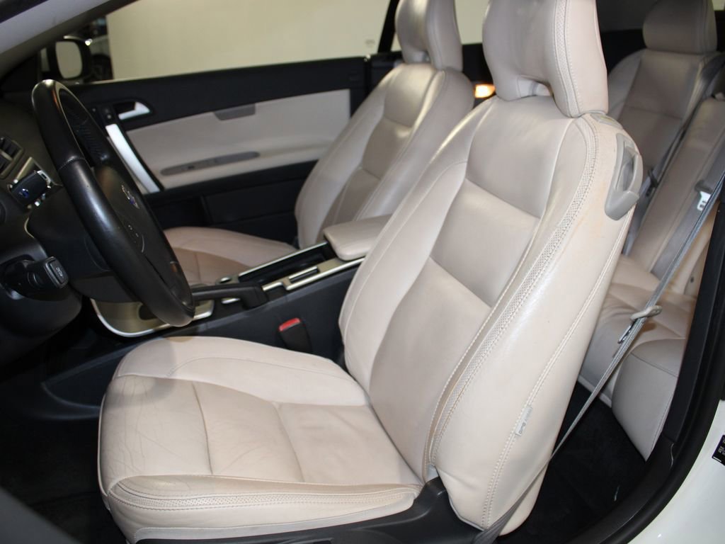 Used 2012 Volvo C70 T5 w/ Climate Pkg image 18