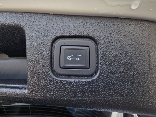 Used 2024 Chevrolet Blazer EV LT AWD/4WD image 23