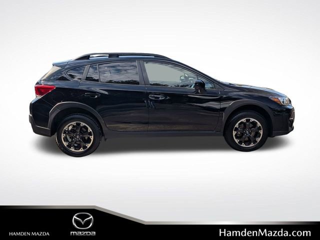 Used 2023 Subaru Crosstrek 2.0i Premium image 2