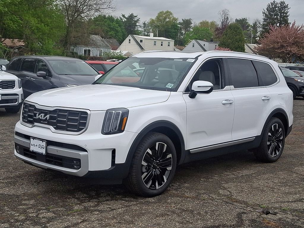 Certified 2025 Kia Telluride SX w/ SX Captain's Chair Package FWD image 3